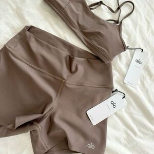 ALO Yoga Women's Brown Athletic Shorts